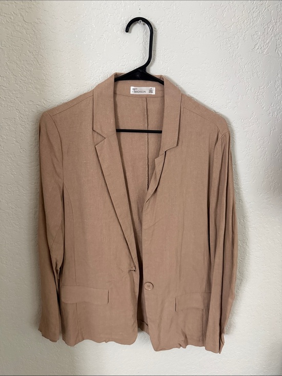 Madison Jackets & Blazers - Madison Beige-Taupe Single-Button Blazer